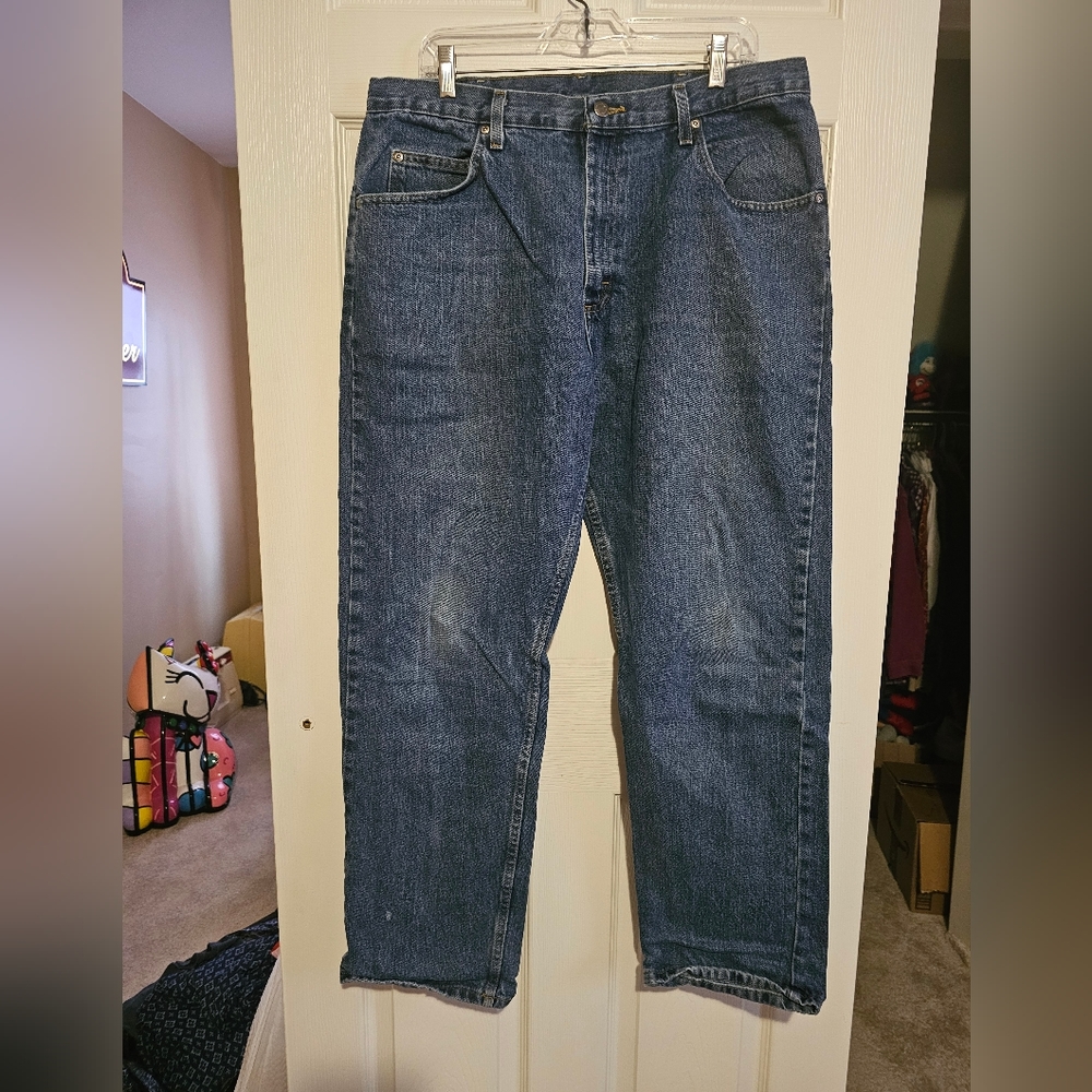 Wrangler Blue Jeans sz 36 x 32